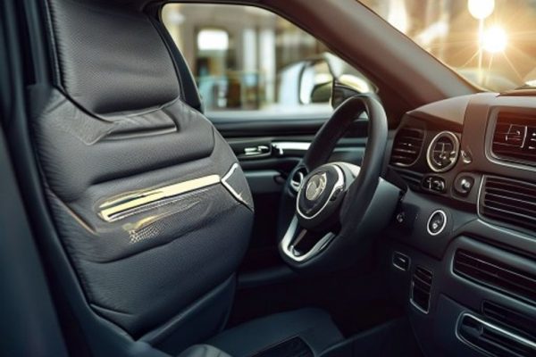 Jeep Recalling 419K Grand Cherokee Models over Faulty Side Airbags
