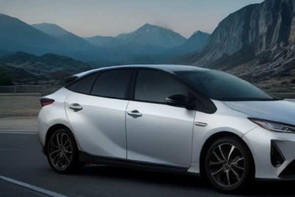 What MPG Does the Toyota Prius Get?