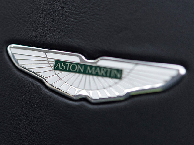 Aston Martin Symbol 640x480