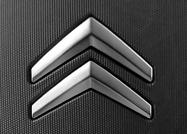 Citroen Logo 640x460