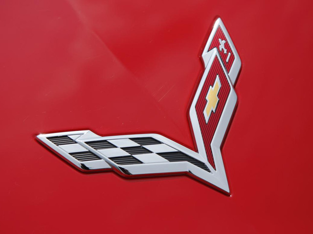 Corvette Emblem 640x480