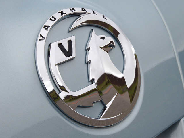Vauxhall Emblem 640x480